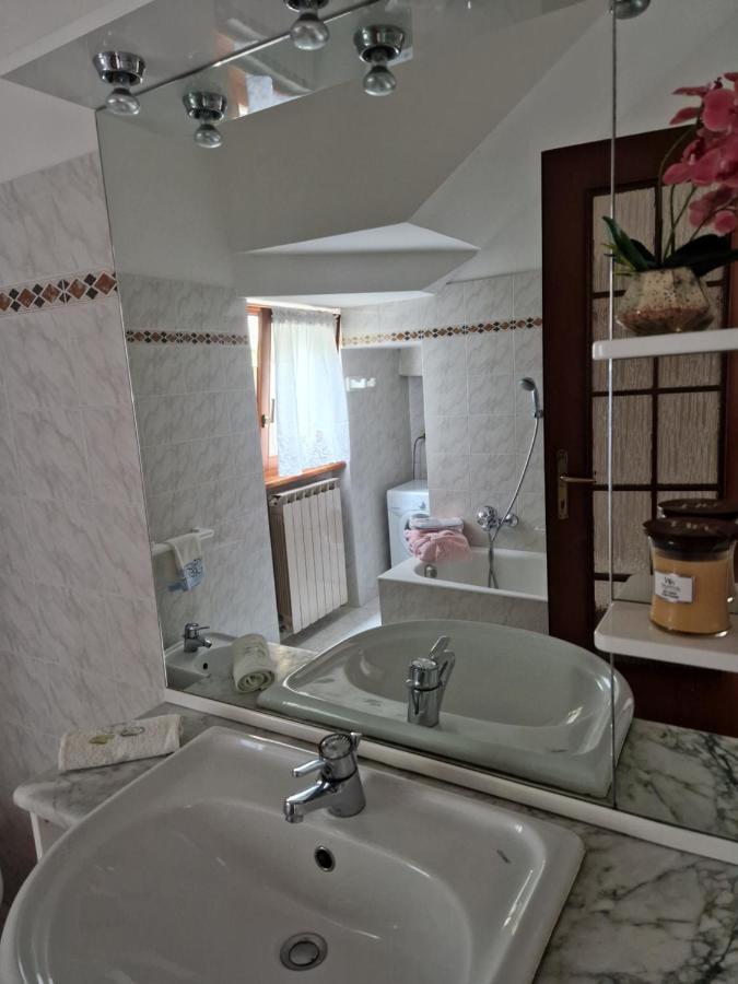 شقة Borgocastello Rezzonico المظهر الخارجي الصورة