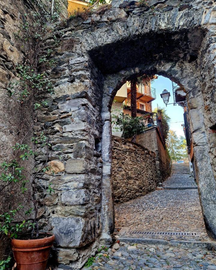 شقة Borgocastello Rezzonico المظهر الخارجي الصورة